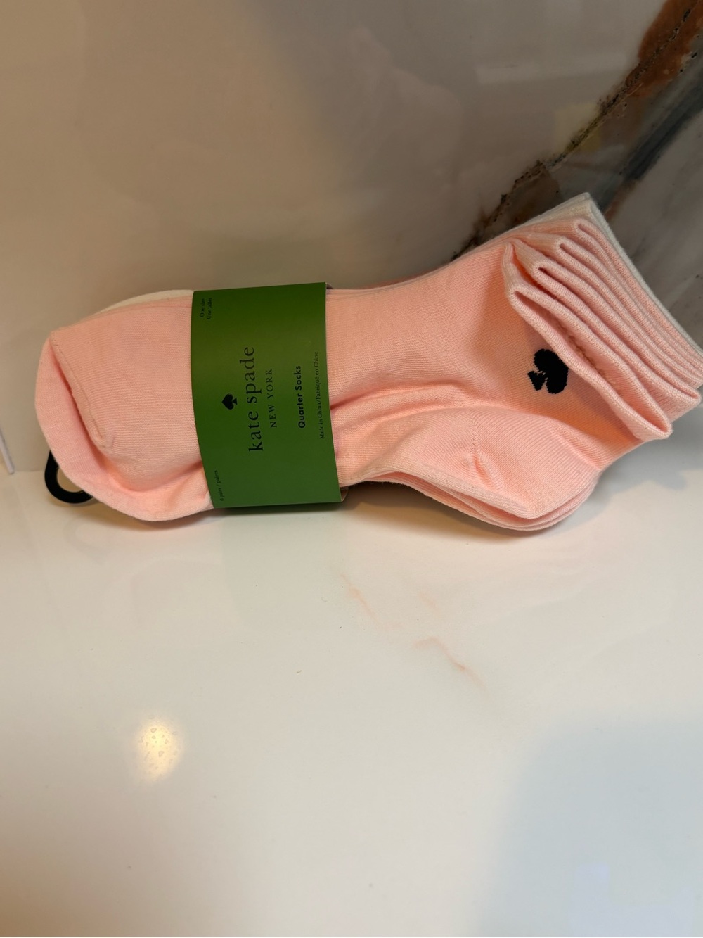 KATE SPADE 6 PACK QUARTER SOCKS NWT